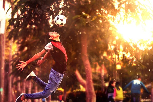top-5-actividades-deportivas-que-puedes-hacer-30-minutos-al-día-niño-de-fútbol